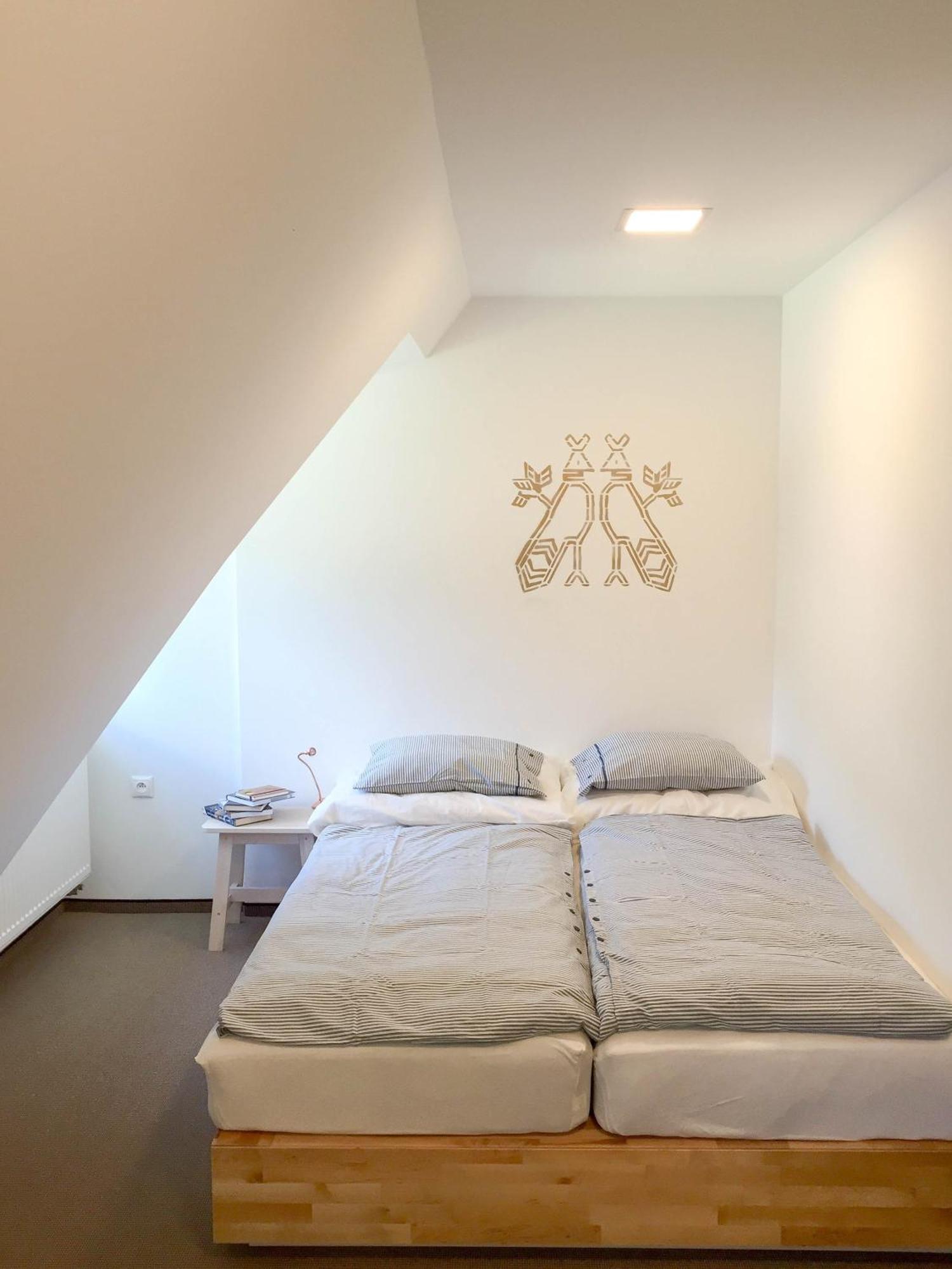 Kastiel Cicmany Hotel Quarto foto